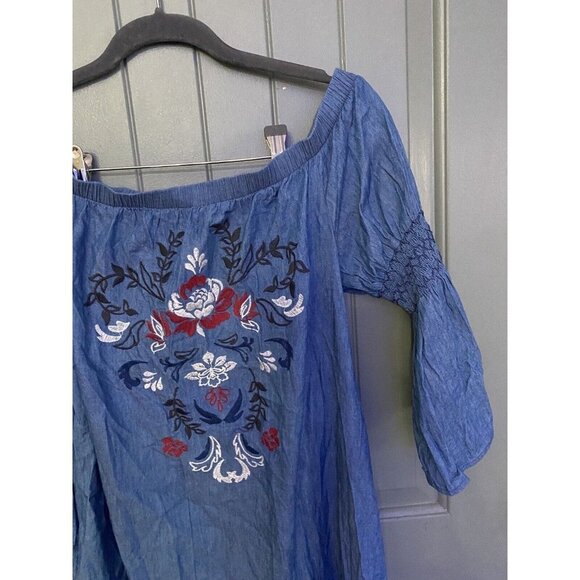 Francescas Dress Blue Rain Blue Chambray Embroidered Tunic Dress Size Medium - Picture 3 of 9